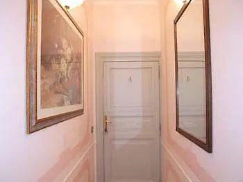 La Maison Dell'Orologio Rome Bed & Breakfast